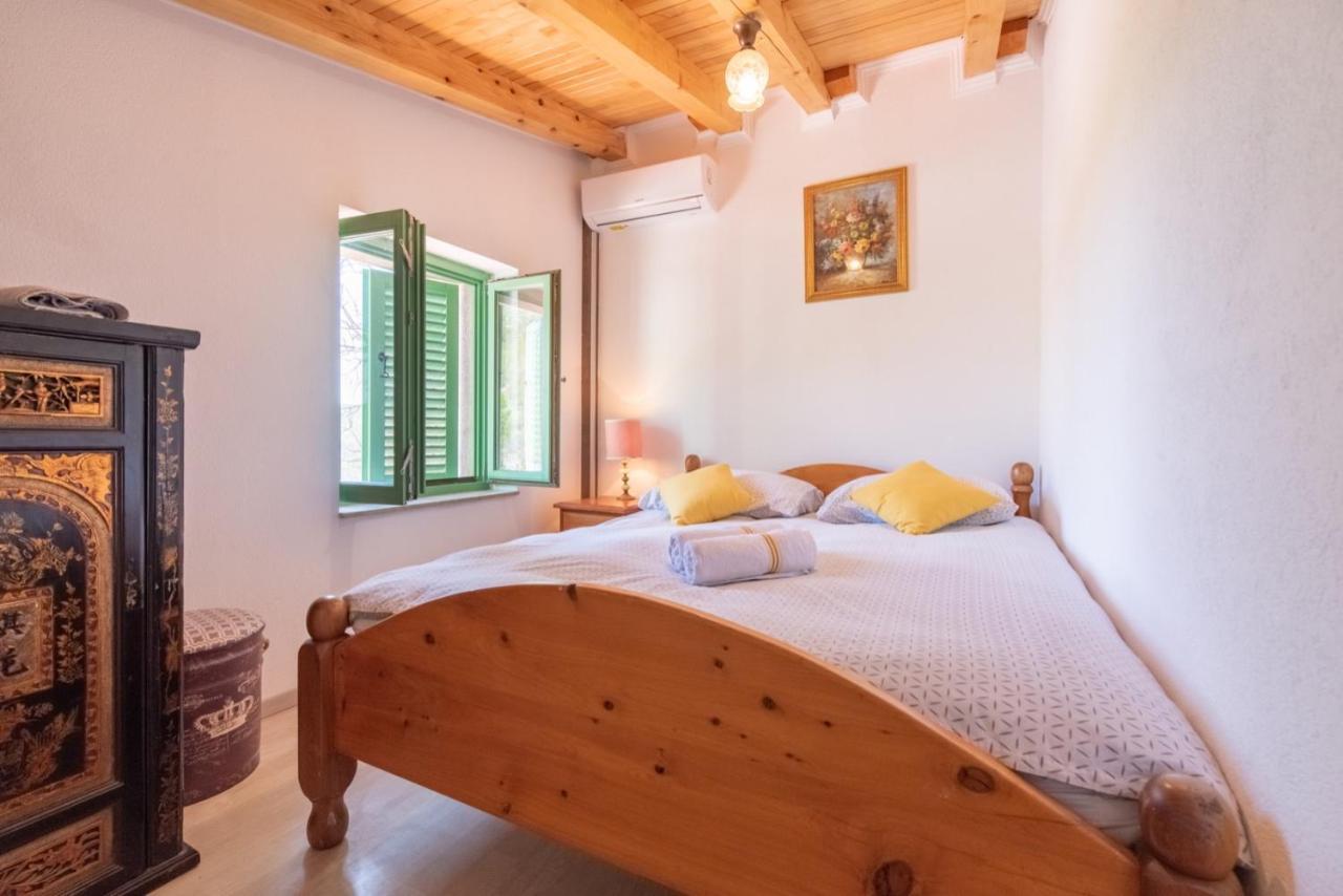 Villa Pristinus Krstatice Exteriér fotografie