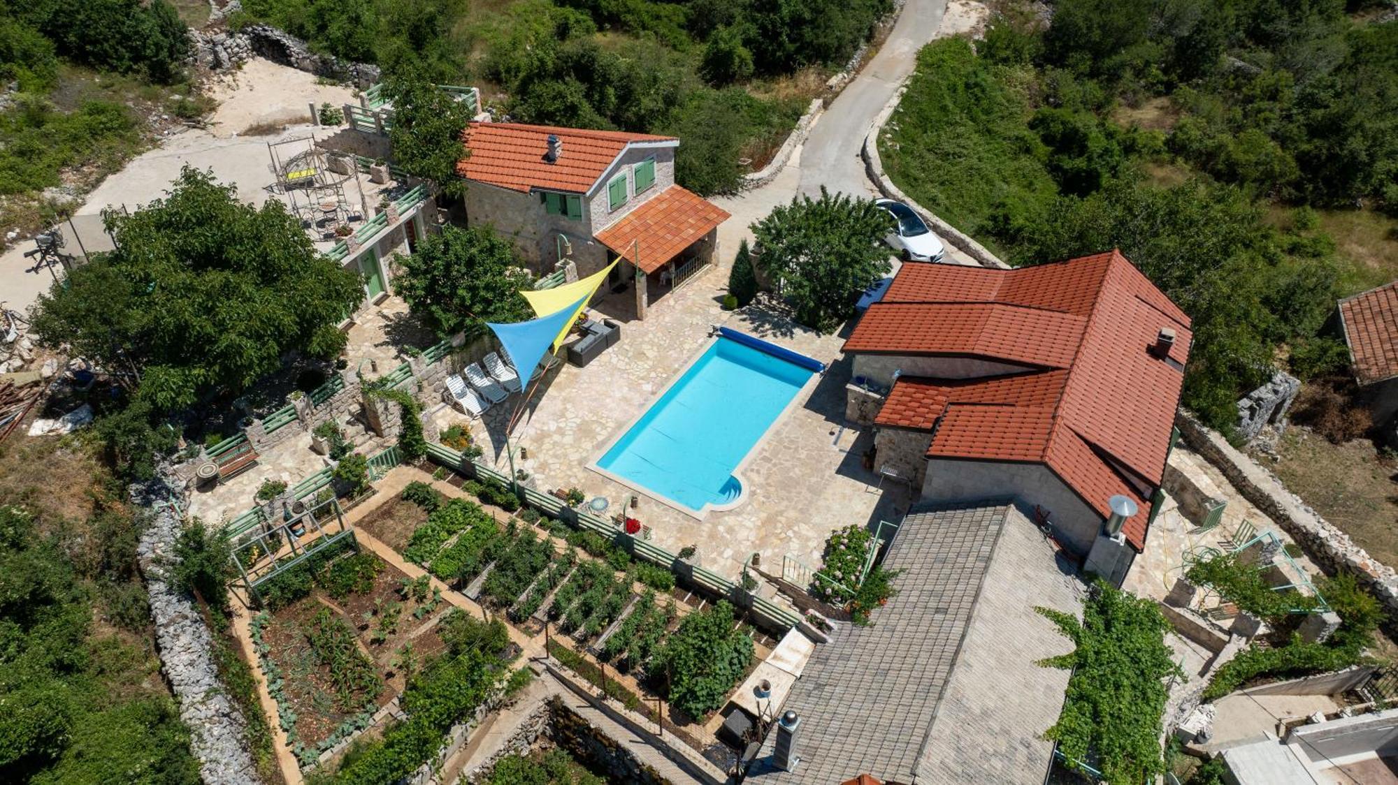 Villa Pristinus Krstatice Exteriér fotografie